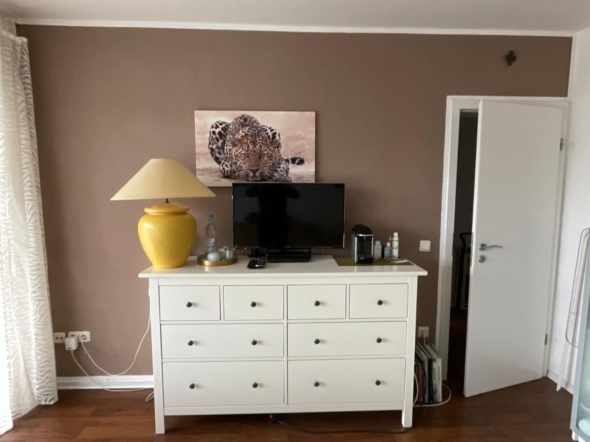 Wohnliches , Behagliches Zimmer Mit Balkon Und Wifi بوروسيا مونشنغلادباخ المظهر الخارجي الصورة